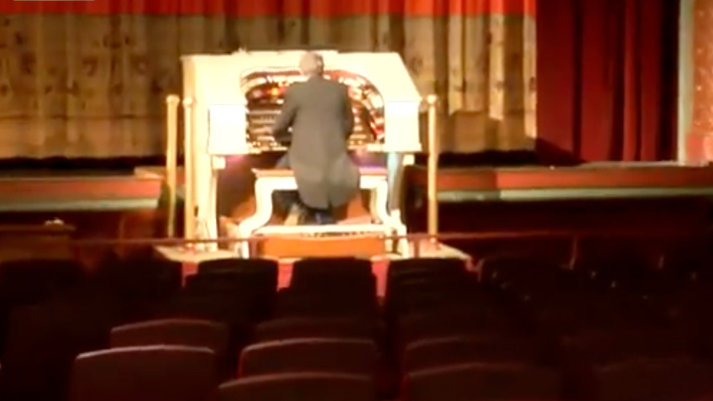The Heights Theater fell into disrepair in the late 1990s. Now it's turning 100. — WCCO / CBS Minnesota, New Hope Arts news