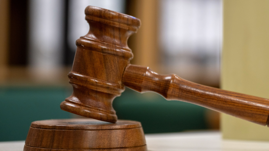 Judge sets bail at $200,000 for sex offender accused of posing as teen at Maple Grove school — WCCO / CBS Minnesota, New Hope Schools news