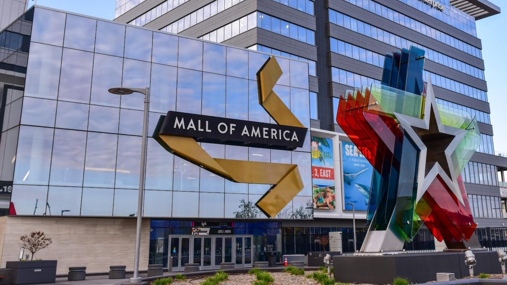 18-year-old man charged in Mall of America attack plot to make court appearance — WCCO / CBS Minnesota, New Hope Community news