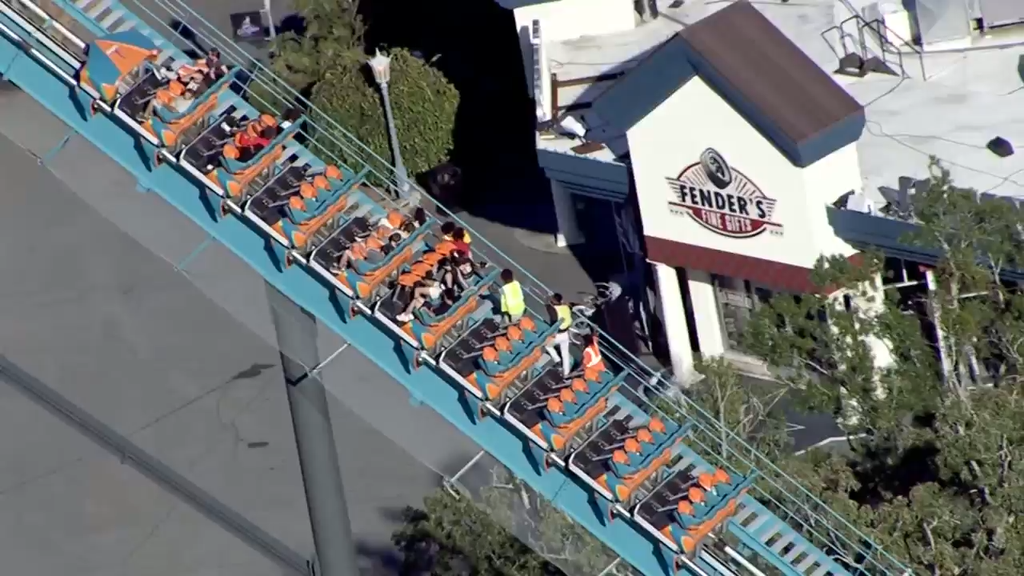 Man dies in fall from Six Flags Over Georgia roller coaster, several injured, police and witnesses say — WCCO / CBS Minnesota, New Hope Real Estate news