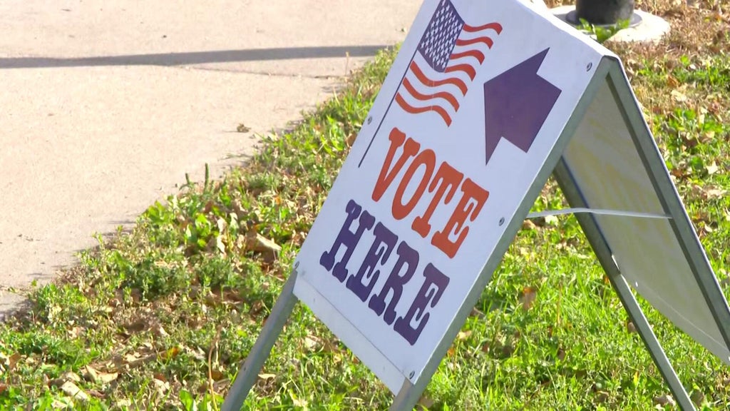Minneapolis opens 12 pop-up early voting sites across the city ahead of Nov. 3 election — WCCO / CBS Minnesota, New Hope Arts news