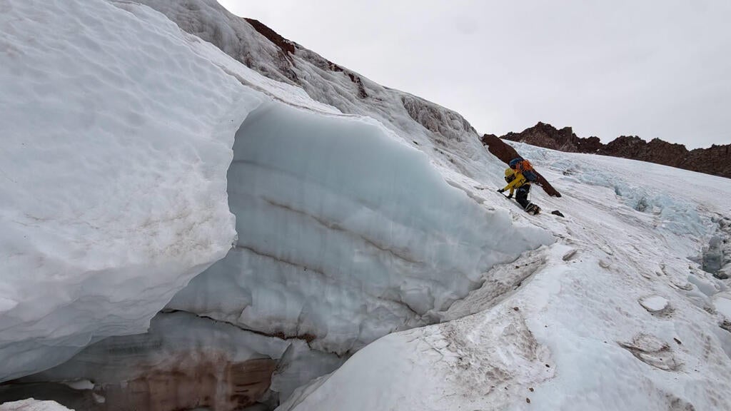 Florida man injured climbing California's Mount Shasta rescued after 2 nights in freezing temps — CBS Bay Area (KPIX), New Hope Health news