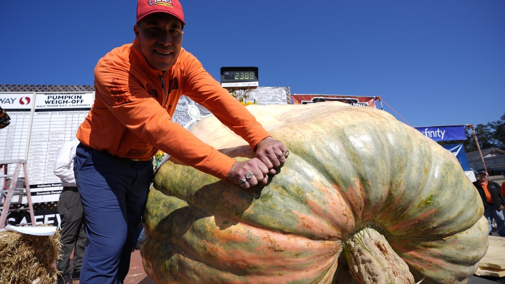Anoka County pumpkin grower wins California title for 5th time in 7 years — WCCO / CBS Minnesota, New Hope Arts news