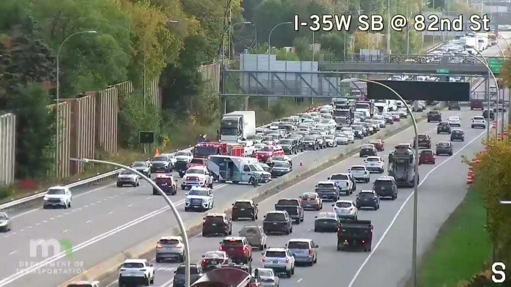3 drivers injured in crash on Interstate 35W in Bloomington, state patrol says — WCCO / CBS Minnesota, New Hope Health news