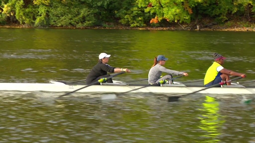 Women in the Minneapolis Rowing Club find challenge, camaraderie on the water — WCCO / CBS Minnesota, New Hope Health news