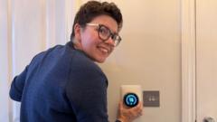 Before you crank up the thermostat, try these tips to keep your house warmer for longer — BBC Business, New Hope Business news