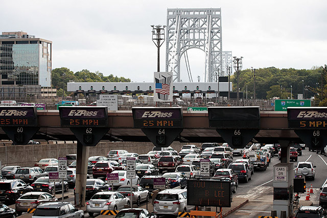 Fatal motorcycle crash closes upper lanes to NY on George Washington Bridge — Gothamist, New Hope Community news