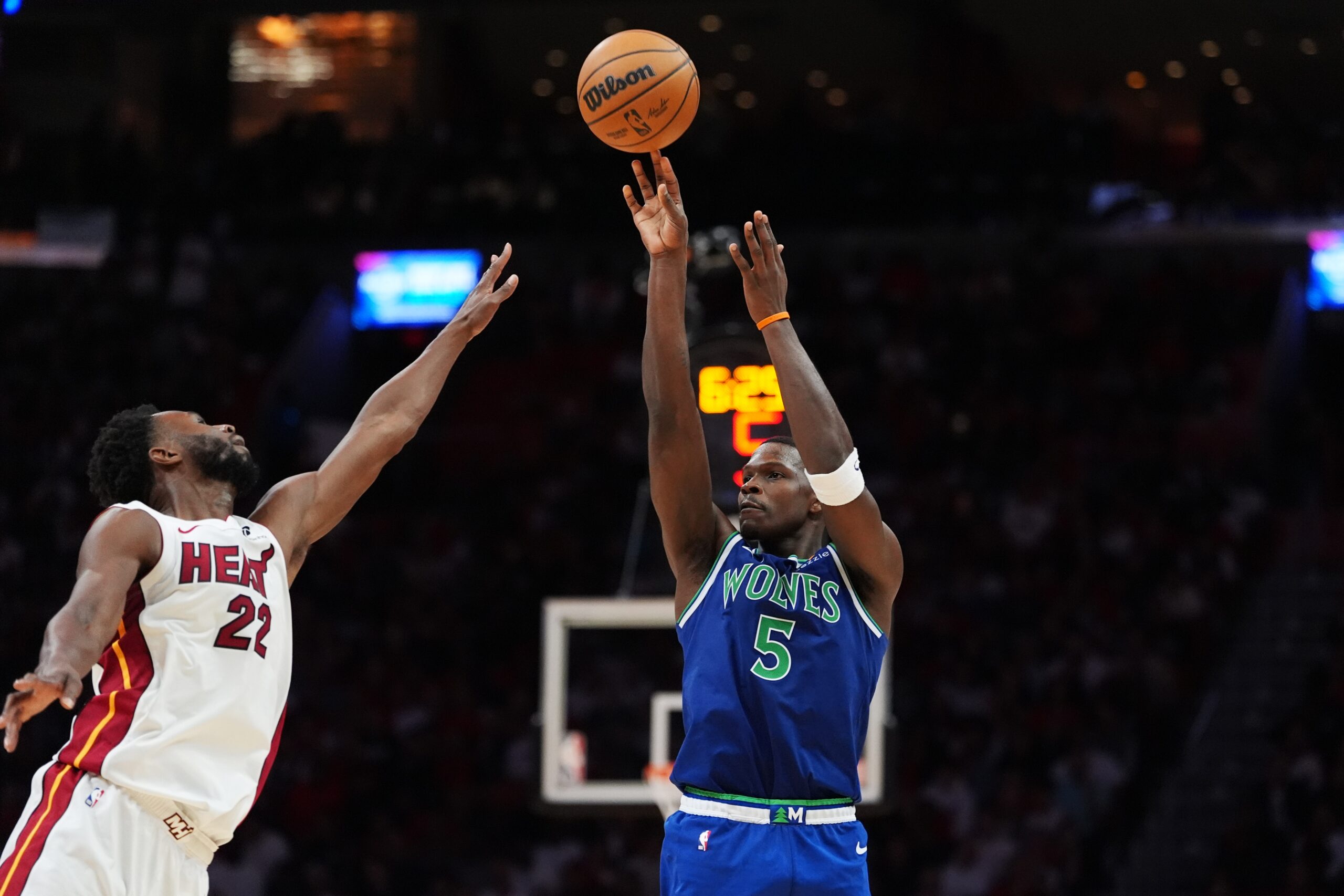 Anthony Edwards scores 45, Wolves roll past Heat 131-106 to spoil Giannis’ opener — KSTP 5, New Hope Business news