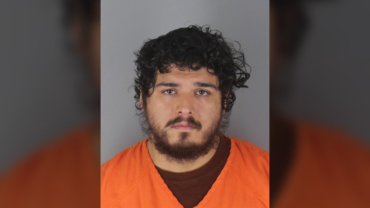 Charges: Bloomington man stabbed roommate while he was asleep, severely injuring him — New Hope Real Estate news