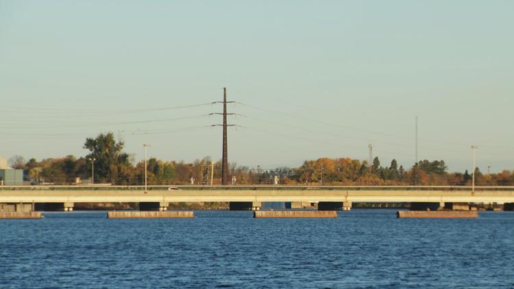 Border communities feel strain as U.S.-Canada trade war disrupts longtime friendship — New Hope Community news