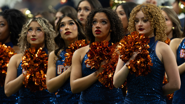 Here's what we know about the service member who fell at the UTSA football game — KHOU 11 (Houston), New Hope Sports news