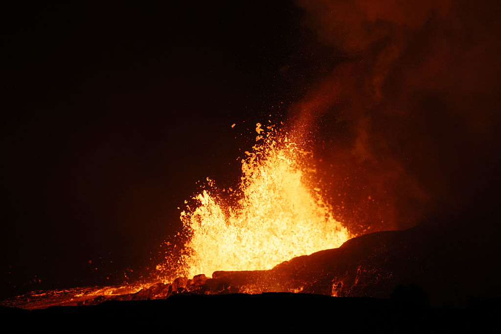 Kīlauea volcano activity prompts trail closures at popular Hawaii national park — FOX 9, New Hope Schools news